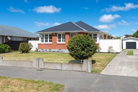 Photo of property in 17 Ballantyne Avenue, Upper Riccarton, Christchurch, 8041