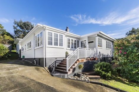 Photo of property in 18 Delhi Crescent, Khandallah, Wellington, 6035