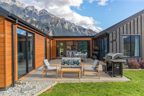 Photo of property in 2 Big Valley Drive, Jacks Point, Queenstown, 9371