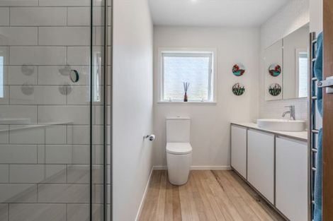 Photo of property in 1/24a Wolsley Avenue, Milford, Auckland, 0620