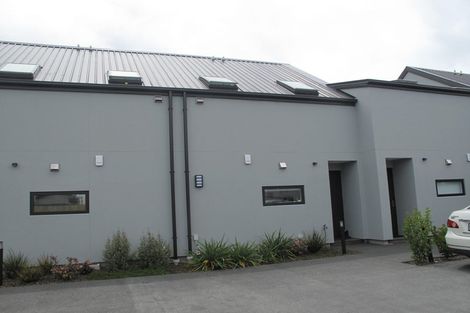 Photo of property in 2/21 Siddal Place, Richmond, Christchurch, 8013