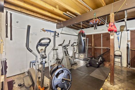 Photo of property in 6 Balliol Drive, Tawa, Wellington, 5028