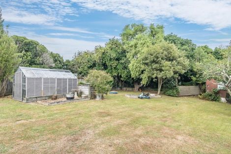 Photo of property in 40 Kaitawa Crescent, Paraparaumu, 5032
