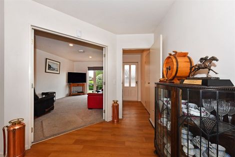 Photo of property in 19 Seymour Street, Hornby, Christchurch, 8042