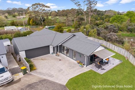 Photo of property in 8 Michelia Lane, Kaukapakapa, Helensville, 0875