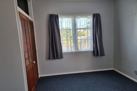 Photo of property in 9 Waiohua Road, Greenlane, Auckland, 1061