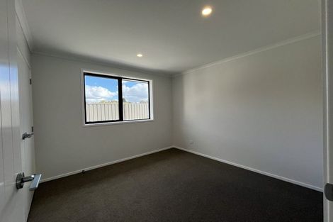 Photo of property in 3 Tutira Place, Poraiti, 4112