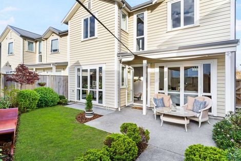 Photo of property in 22 Warbler Crescent, Papakura, 2110