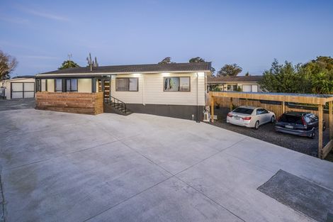 Photo of property in 23 Limond Street, Randwick Park, Auckland, 2105