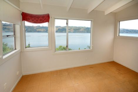 Photo of property in 305 Ravensbourne Road, Ravensbourne, Dunedin, 9022