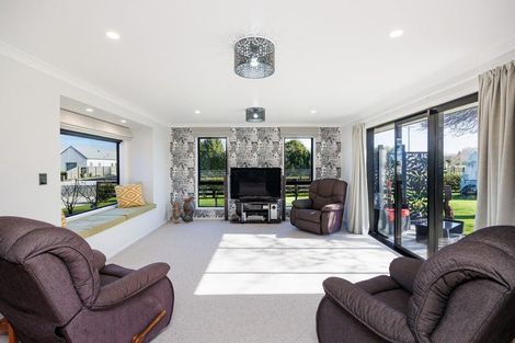 Photo of property in 166 Pharazyn Street, Feilding, 4702