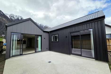 Photo of property in 62 Perendale Road, Jacks Point, 9371