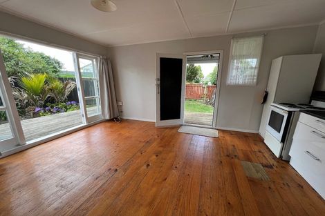 Photo of property in 377a Triangle Road, Henderson, Auckland, 0610