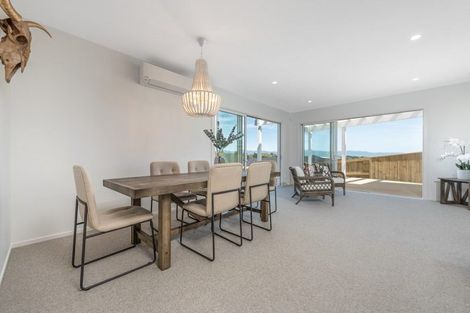 Photo of property in 16 Ridge Drive, Omokoroa, 3114