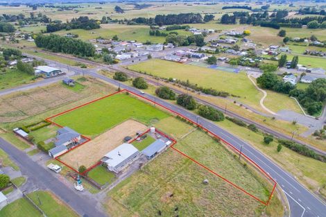 Photo of property in 22 Hastings Street, Halcombe, 4779