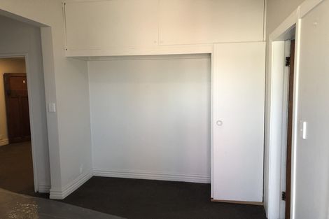 Photo of property in 14 Rolleston Street, Mount Cook, Wellington, 6021