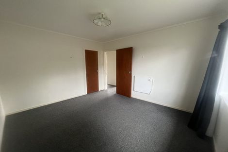 Photo of property in 25a Chetwode Grove, Newlands, Wellington, 6037