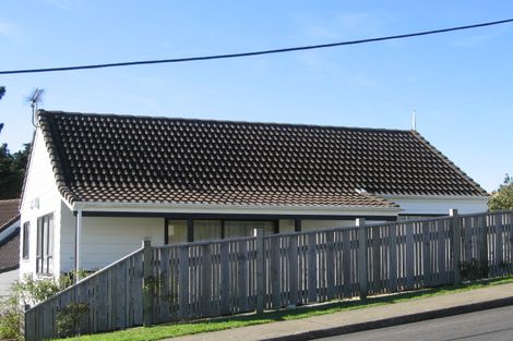 Photo of property in 109 Beazley Avenue, Paparangi, Wellington, 6037