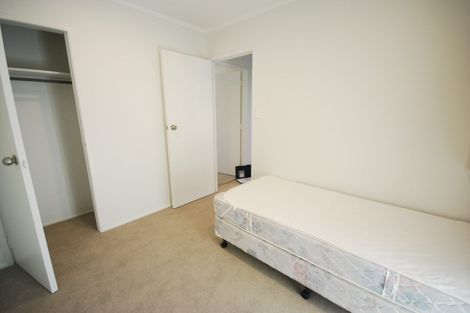 Photo of property in 1/52 Knightsbridge Drive, Forrest Hill, Auckland, 0620