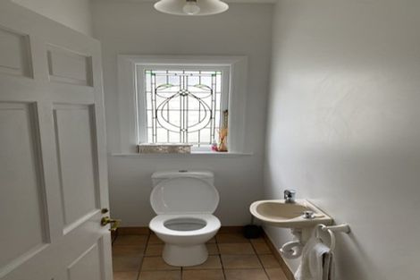 Photo of property in 1 Para Street, Miramar, Wellington, 6022