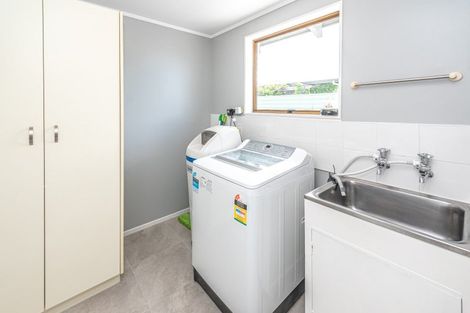 Photo of property in 53 Hinau Street, Castlecliff, Whanganui, 4501