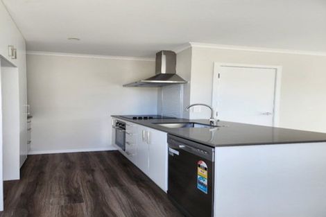 Photo of property in 40a Waiuta Street, Titahi Bay, Porirua, 5022