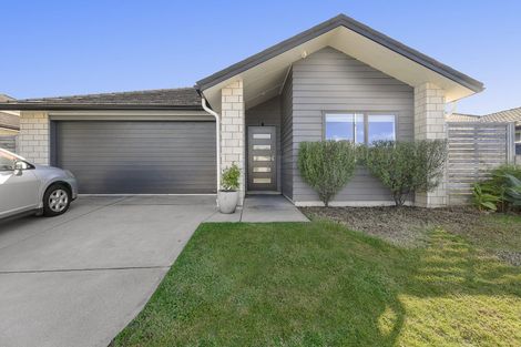 Photo of property in 7 Dunkeld Drive, Papamoa, 3118
