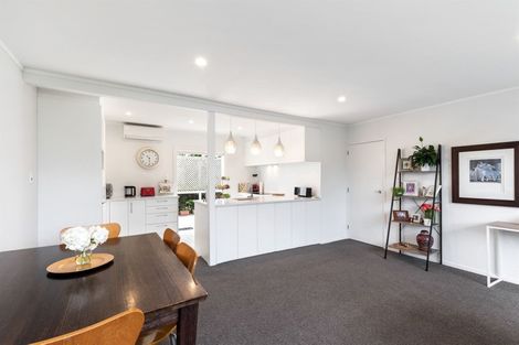 Photo of property in 3/18 Bevyn Street, Castor Bay, Auckland, 0620