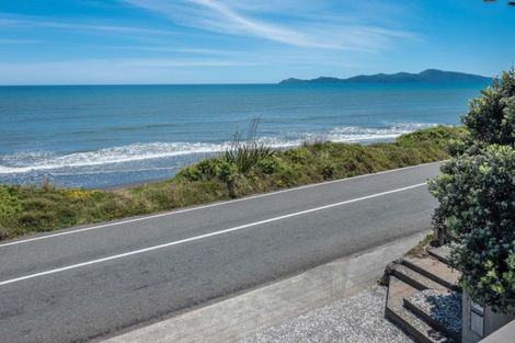 Photo of property in 115 The Parade, Paekakariki, 5034