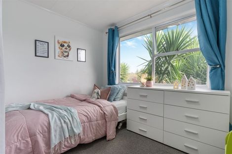 Photo of property in 62 Hellyers Street, Birkdale, Auckland, 0626