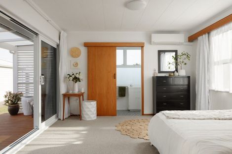 Photo of property in 10 Leon Street, Riverdale, Gisborne, 4010