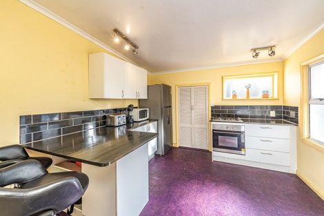 Photo of property in 22 Cambridge Street, Gonville, Whanganui, 4501