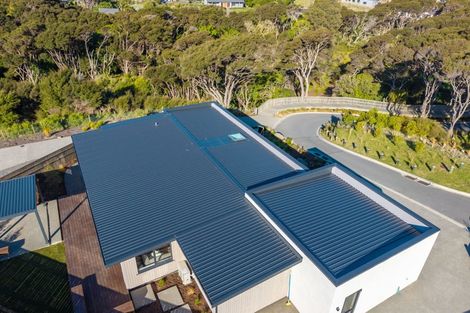 Photo of property in 42 Anderson Park Drive, Waikanae, 5036