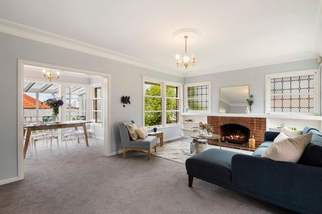 Photo of property in 31 Norwood Road, Bayswater, Auckland, 0622