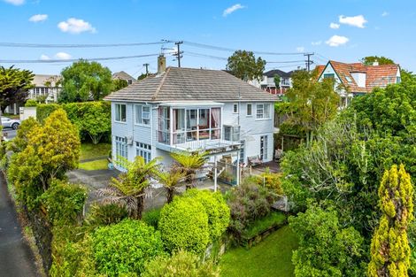 Photo of property in 12 Aberdeen Road, Campbells Bay, Auckland, 0620