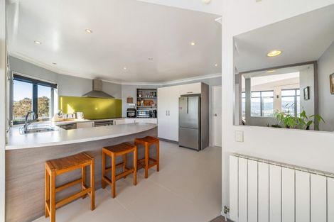 Photo of property in 12 The Anchorage, Whitby, Porirua, 5024
