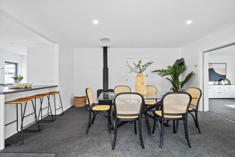 Photo of property in 408 Main North Road, Redwood, Christchurch, 8051