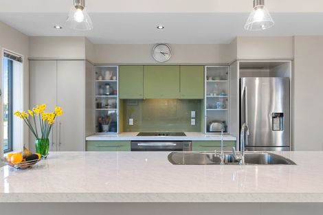 Photo of property in 4 Dinglebay Place, Casebrook, Christchurch, 8051