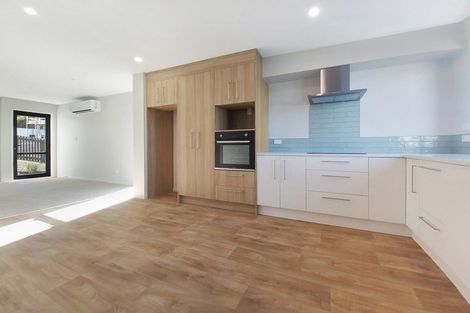 Photo of property in 28 Tima Lane, Mangere Bridge, Auckland, 2022