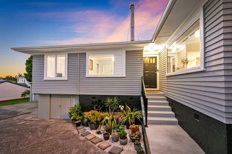 Photo of property in 1/53 Verran Road, Birkenhead, Auckland, 0626