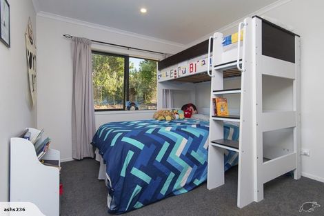 Photo of property in 4 Armstrong Way, Waiuku, 2123