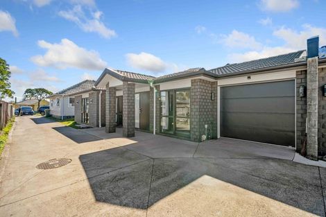 Photo of property in 8a Martin Road, Manurewa, Auckland, 2102