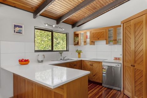 Photo of property in 67 Kennedy Avenue, Forrest Hill, Auckland, 0620