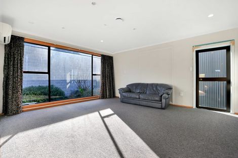 Photo of property in 17 Mona Square, Ashburton, 7700