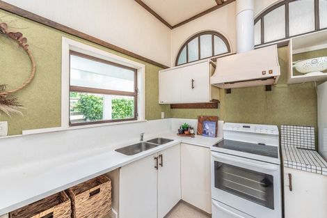 Photo of property in 2 Acton Place, Saint Johns Hill, Whanganui, 4500