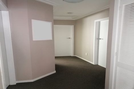 Photo of property in 32 Davis Grove, Wainuiomata, Lower Hutt, 5014