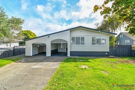 Photo of property in 6 Blanes Road, Weymouth, Auckland, 2103