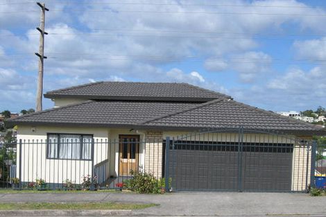 Photo of property in 23 Highgrove Lane, Totara Vale, Auckland, 0632