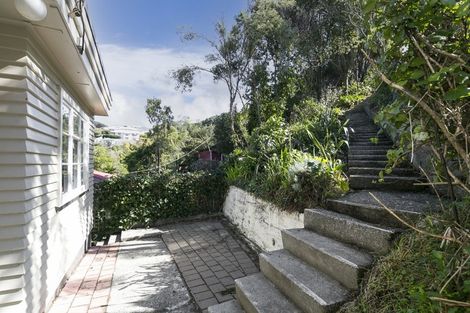 Photo of property in 17 Highbury Road, Highbury, Wellington, 6012