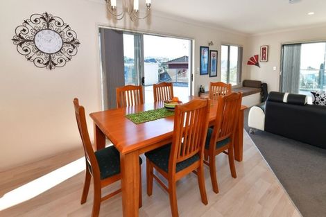 Photo of property in 8 Sunlight Promenade, Snells Beach, 0920